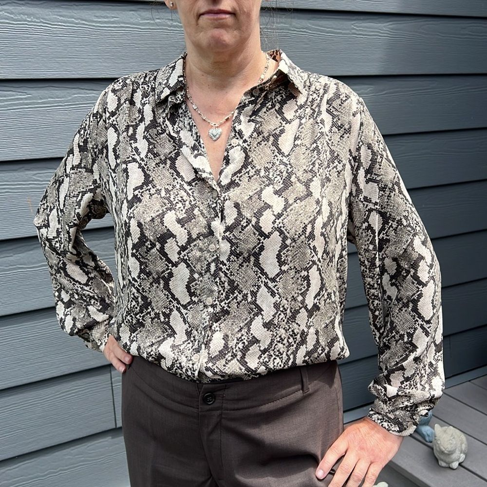 H & M python  print button up blouse size 12